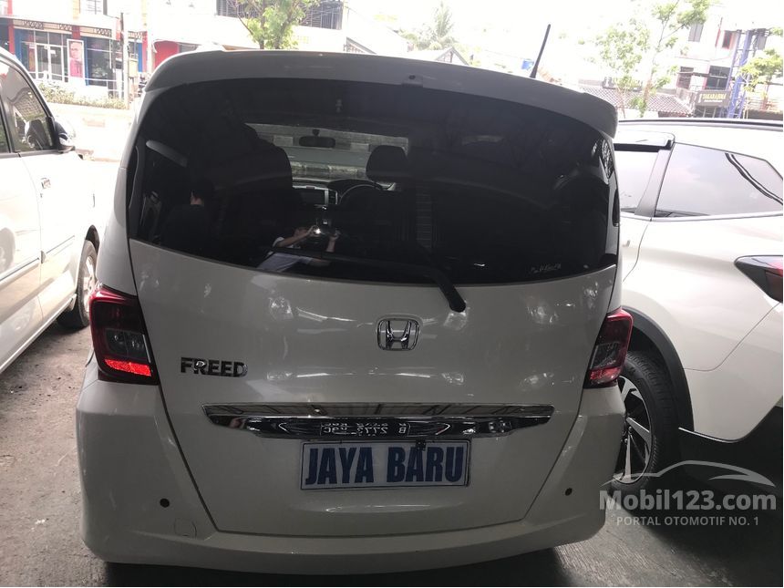 Jual Mobil  Honda  Freed  2013 E 1 5 di Jawa Barat Automatic 