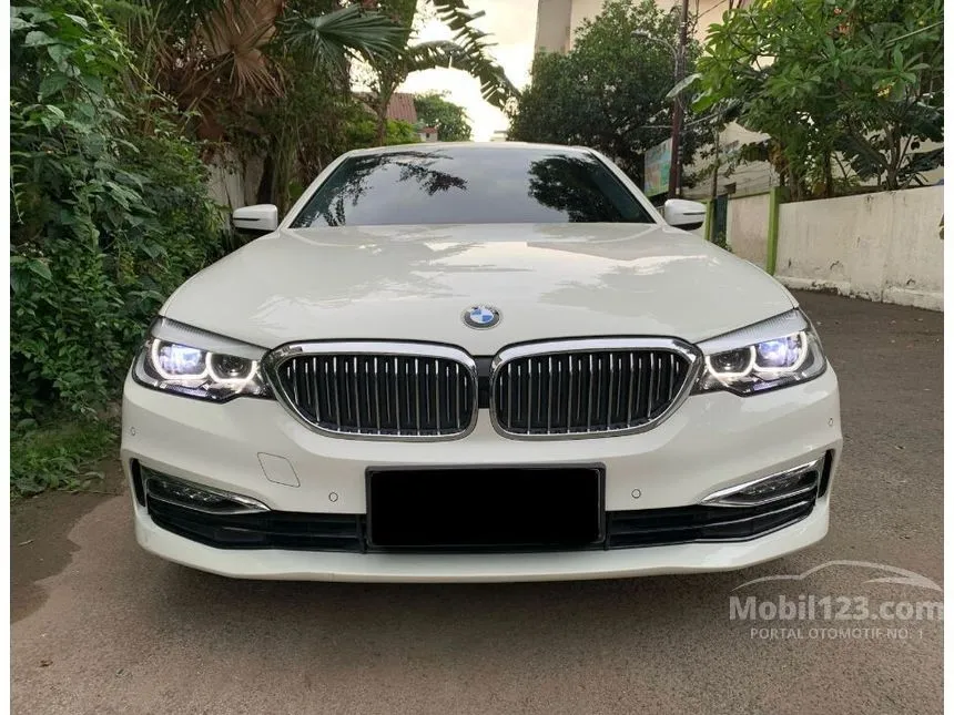 Jual Mobil BMW 520i 2018 Luxury 2.0 di DKI Jakarta Automatic Sedan Putih Rp 599.000.000