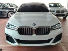 PROMO EXCLUSIVE JUNI NEW BMW 520i M Sport VIN 2021