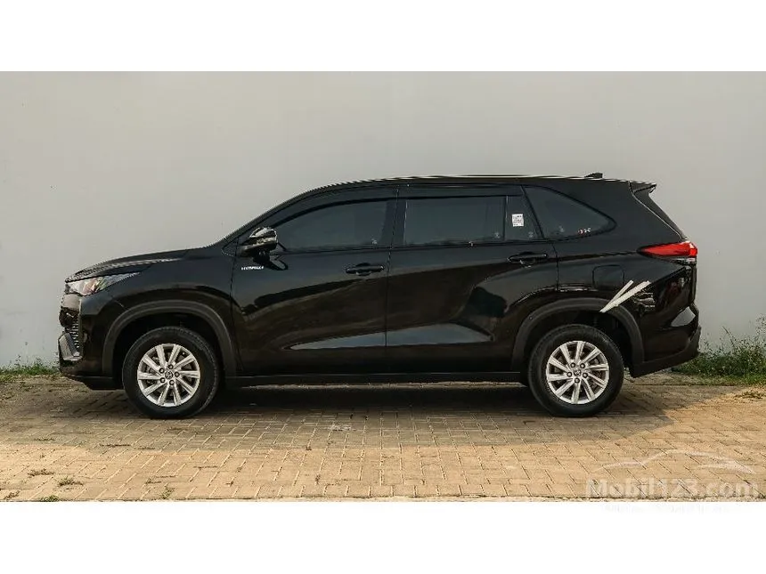 2024 Toyota Kijang Innova Zenix G HV (Premium Color) MPV