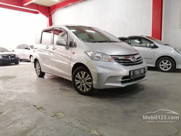 Honda Freed Mobil bekas dijual di Bandung Jawa-barat 