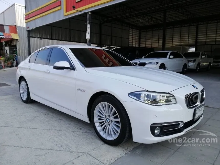 2016 BMW 528i Luxury Sedan