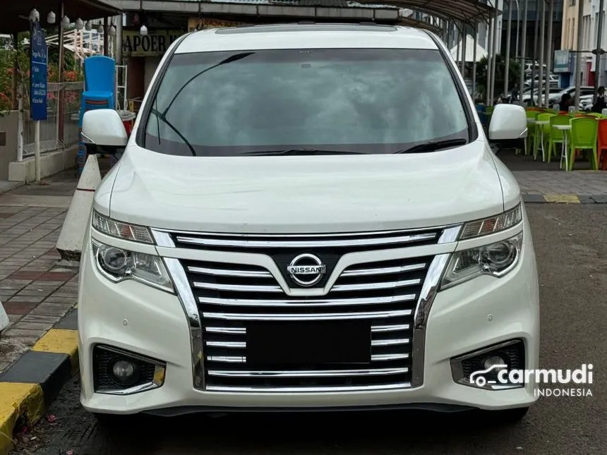 2014 Nissan Elgrand Highway Star MPV