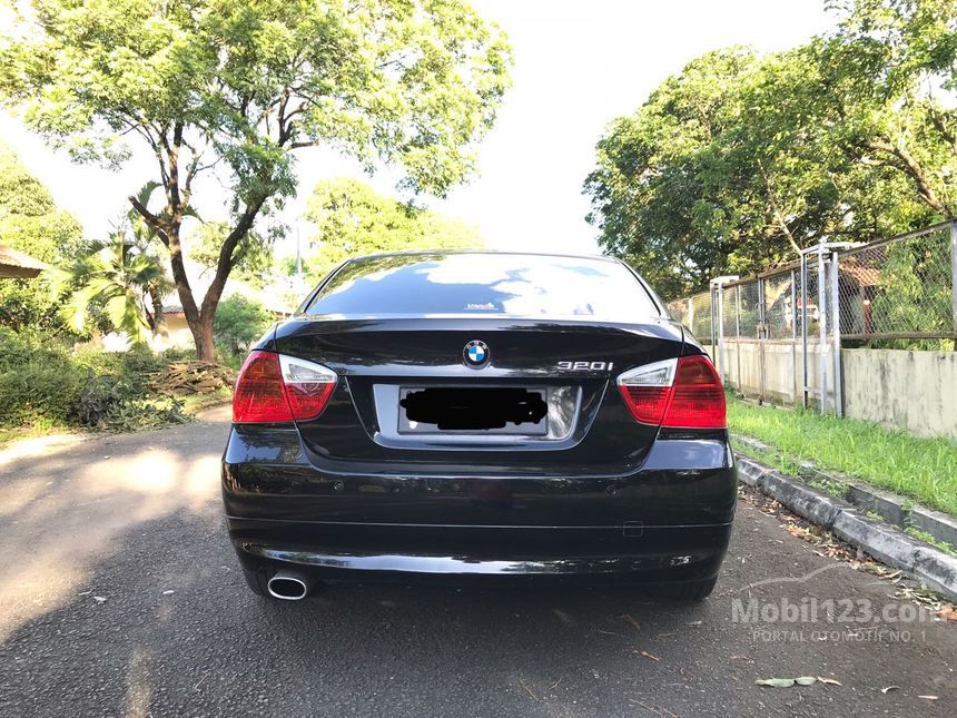 Jual Mobil BMW 320i 2008 E90 2.0 di Jawa Tengah Automatic 