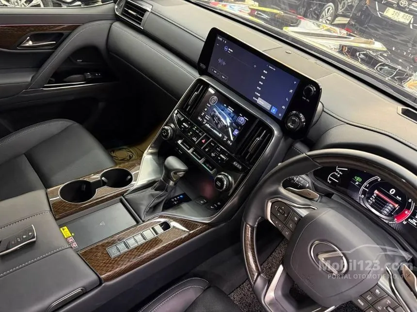 2024 Lexus LX 600 SUV