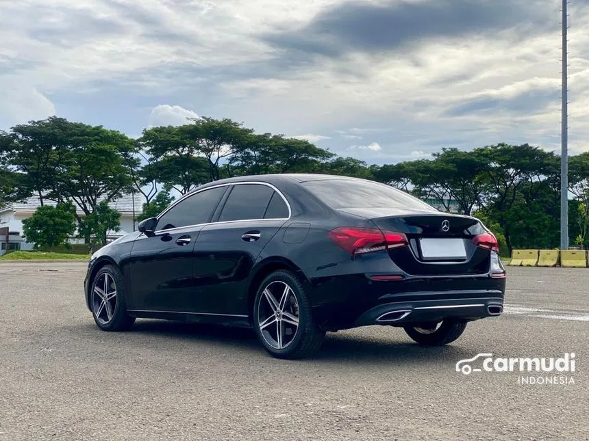 2022 Mercedes-Benz A200 progressive line Sedan
