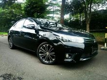 Toyota Corolla Altis 1.8 V 2014 Hitam Gagah !!