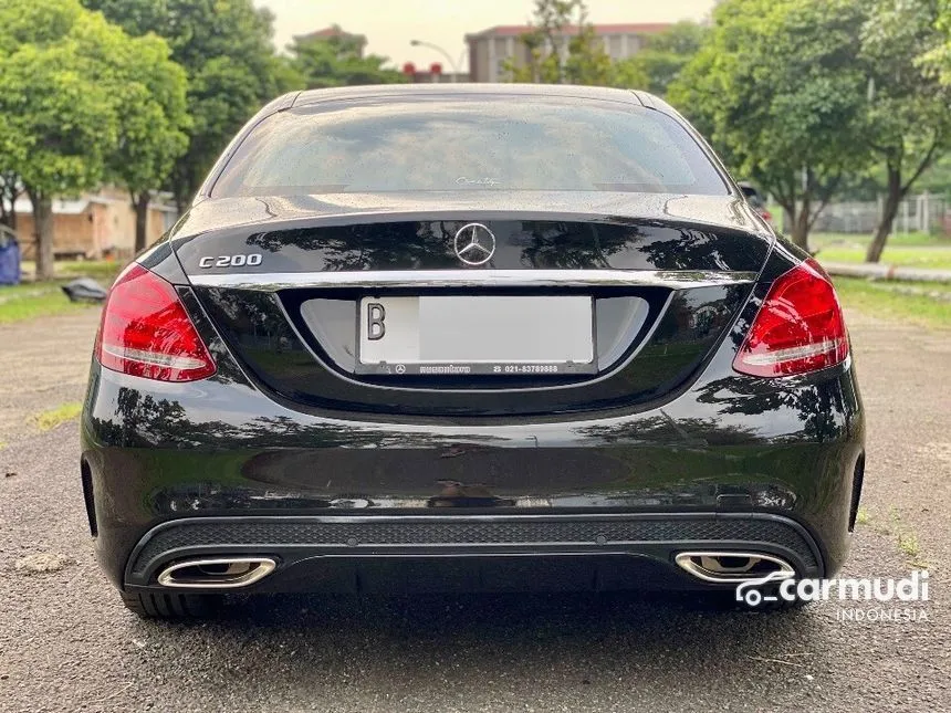 2018 Mercedes-Benz C200 AMG Sedan