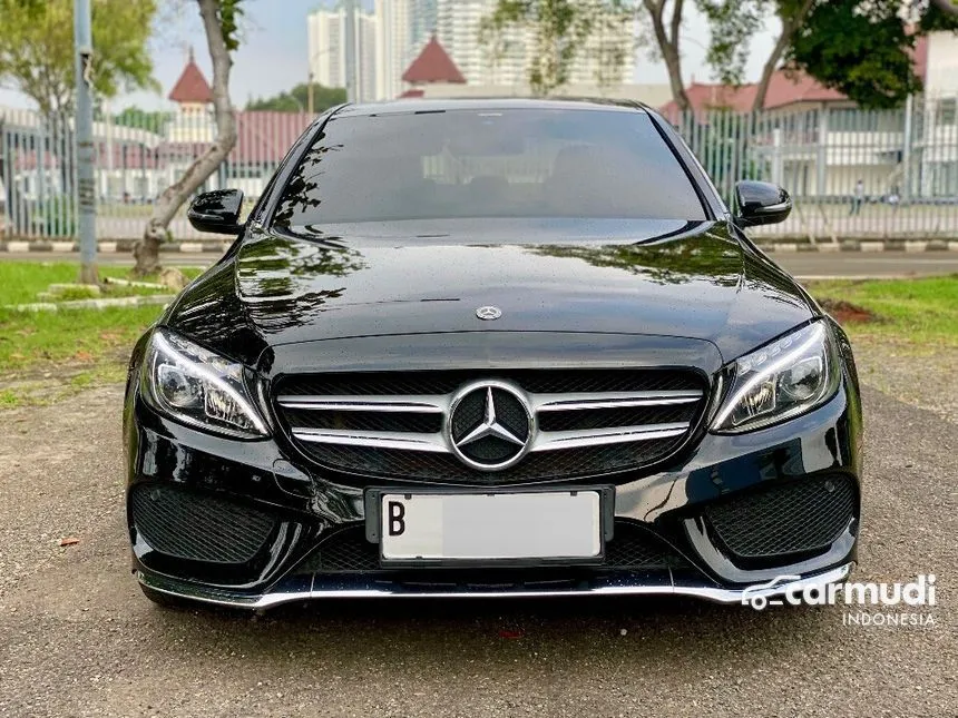 2018 Mercedes-Benz C200 AMG Sedan