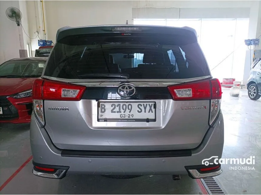 2019 Toyota Innova Venturer Wagon