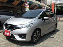 2015 Honda Jazz 1.5 (ปี 14-18) SV i-VTEC Hatchback AT