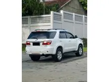 2011 Toyota Fortuner 2.5 G SUV