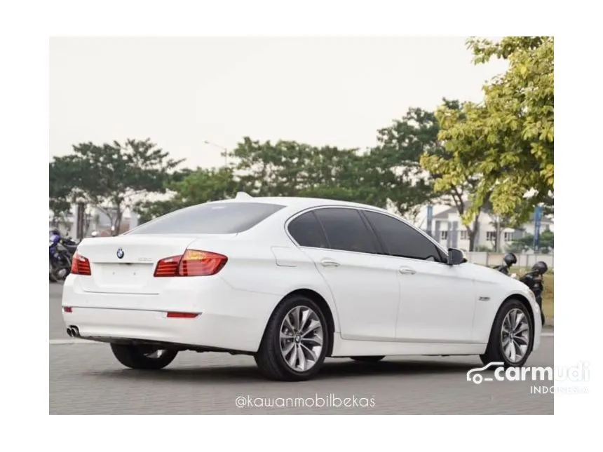 2016 BMW 520i Luxury Sedan