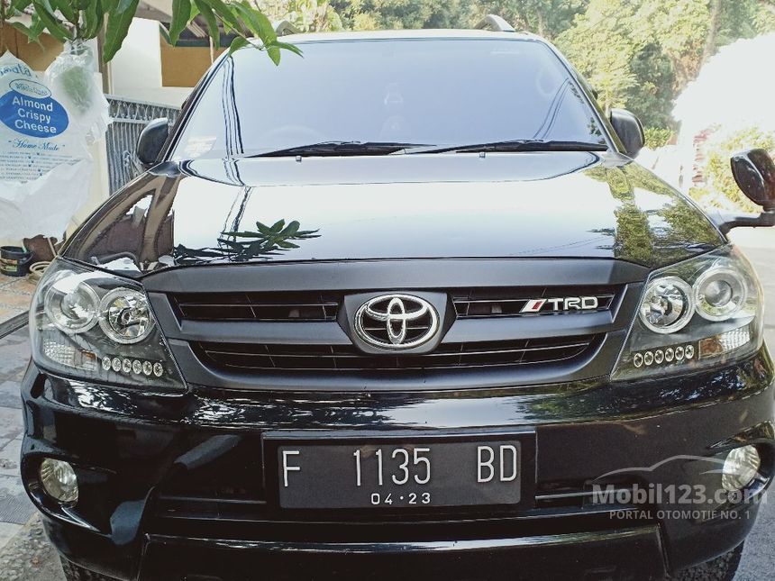 Jual Mobil  Toyota Fortuner  2005 G Luxury 2 7 di Jawa Barat 