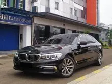 2018 BMW 520i 2.0 Luxury Sedan, 520 Hitam