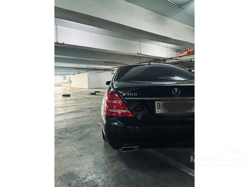 2010 Mercedes-Benz S300L Solitaire Sedan