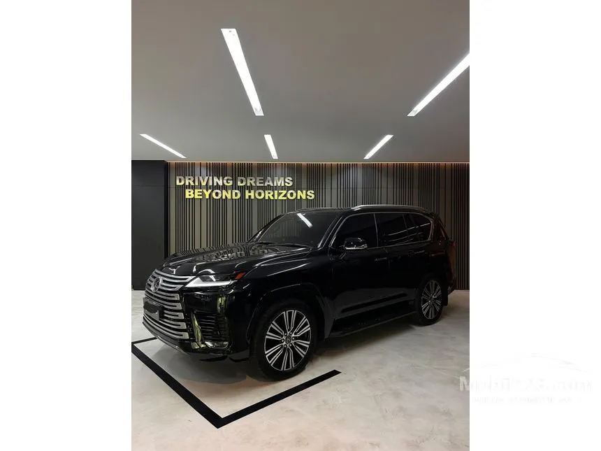 2025 Lexus LX 700h SUV