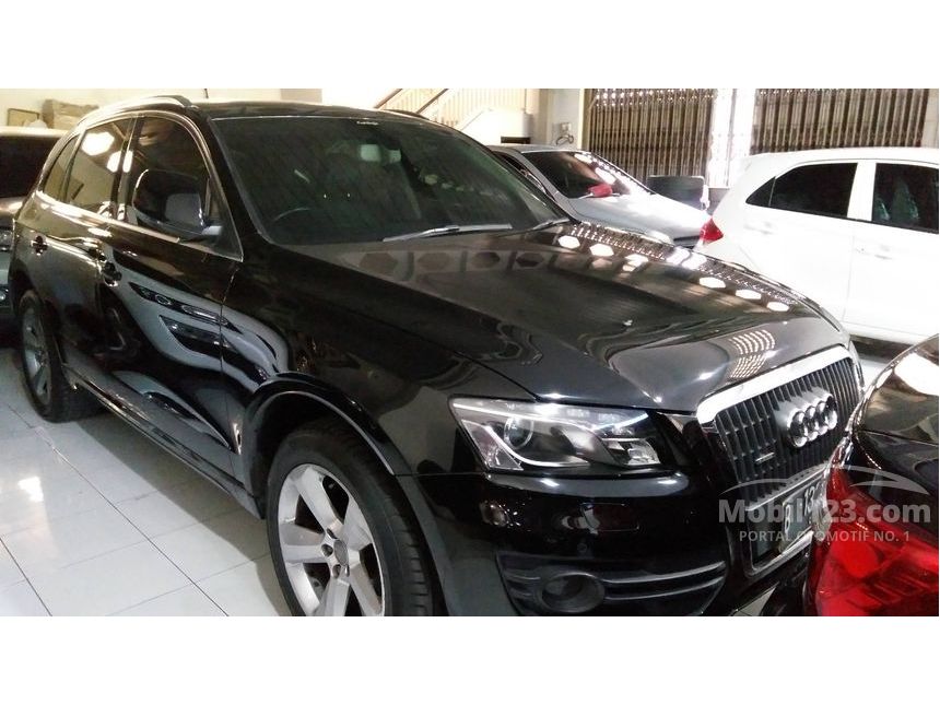 Jual Mobil  Audi  Q5  2010 TFSI 2 0 di Jawa Timur Automatic 