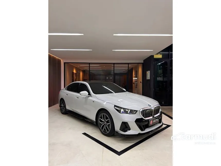 2024 BMW 520i M Sport Sedan