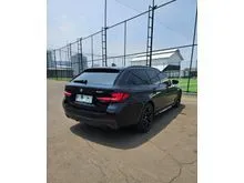 2023 BMW 530i 2.0 M Sport Touring Wagon PRICE CASH BEST DEAL NEGO YA. TERAWAT. BLACK ON BLACK. G31. LCI. ATPM. LOW KM. Panoramic. Power Back Door