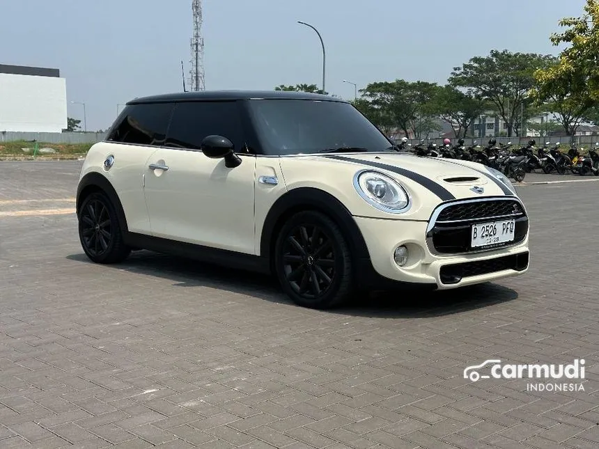 2017 MINI Cooper S Hatchback