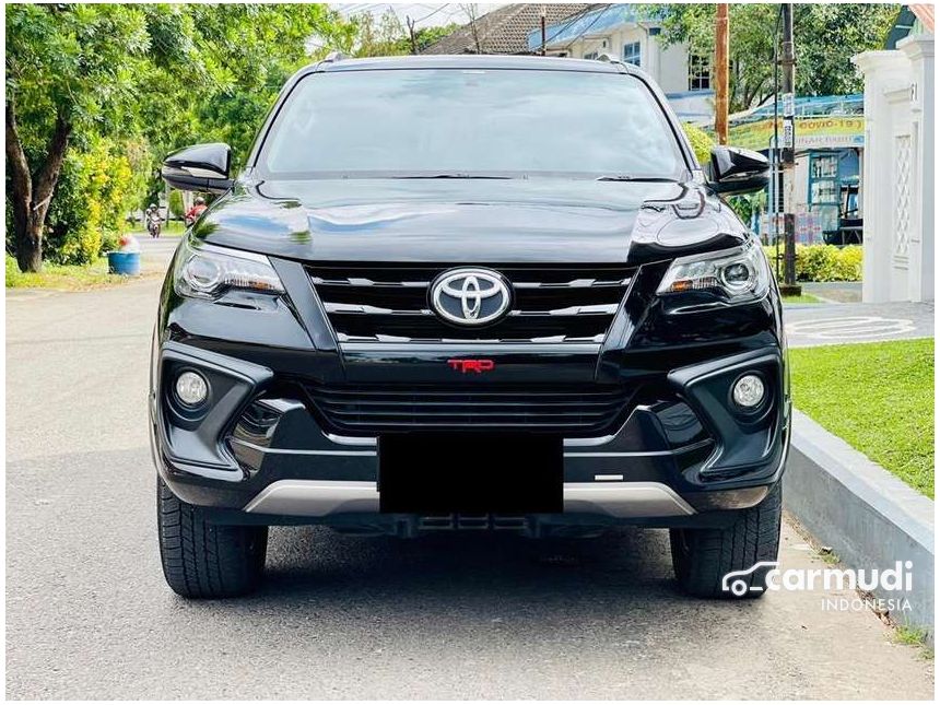 Jual Mobil Toyota Fortuner 2018 Trd 2 4 Di Sumatera Selatan Automatic Suv Hitam Rp 450 000 000 7507786 Carmudi Co Id