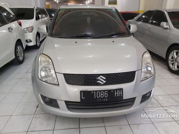  Suzuki  Swift  Mobil  bekas dijual di Jawa timur Indonesia 