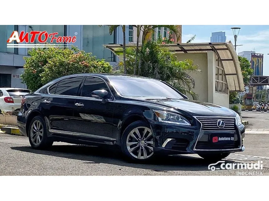 2014 Lexus LS 460L Sedan