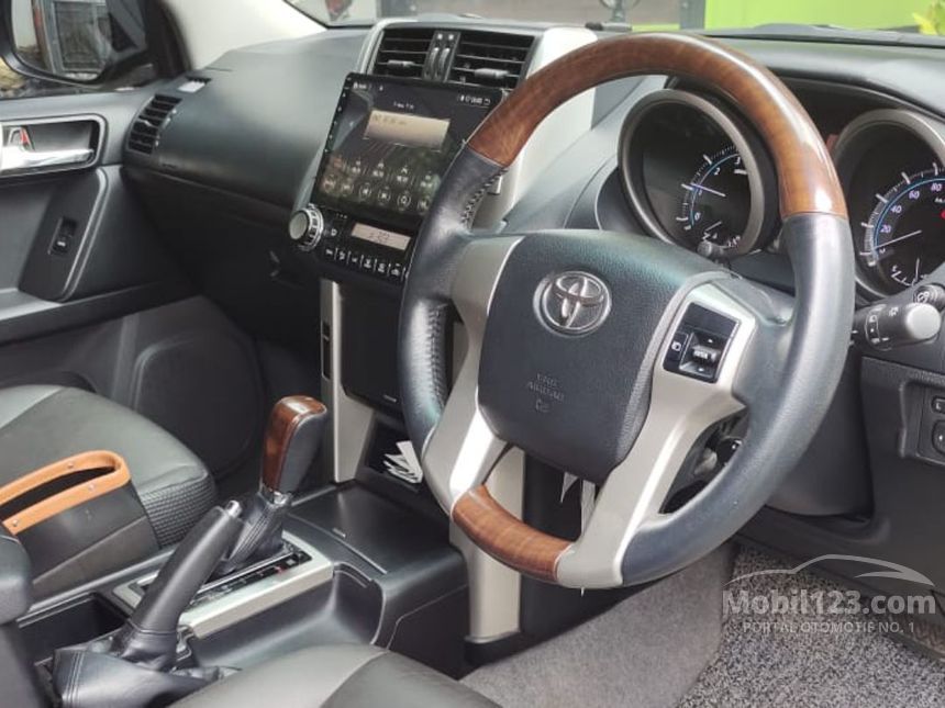 2013 Toyota Land Cruiser Prado TX L SUV