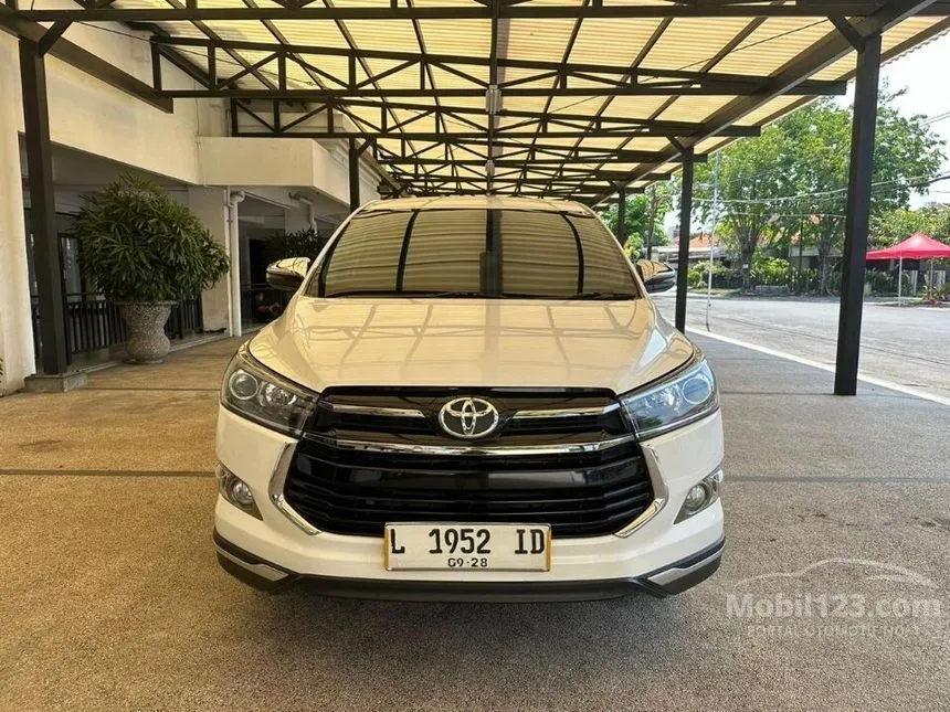 Jual Mobil Toyota Innova Venturer 2018 2.4 di Jawa Timur Automatic Wagon Putih Rp 399.000.000