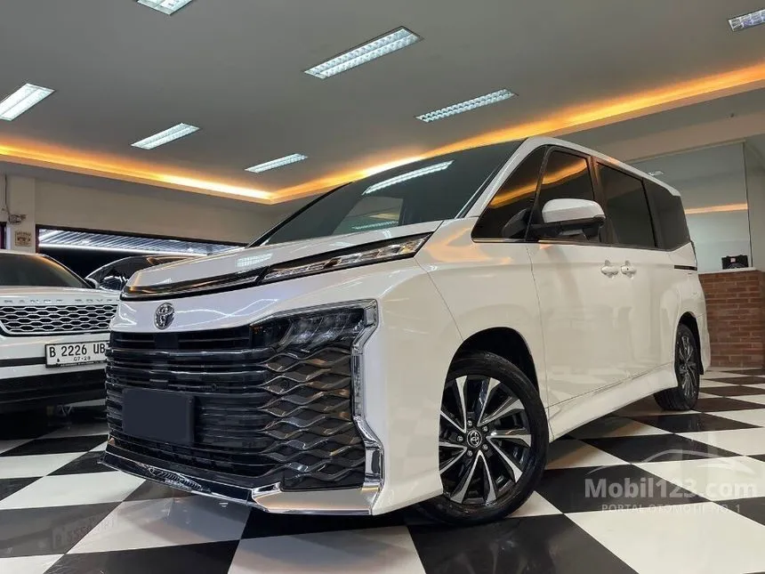 Jual Mobil Toyota Voxy 2023 2.0 di DKI Jakarta Automatic Van Wagon Putih Rp 545.000.000