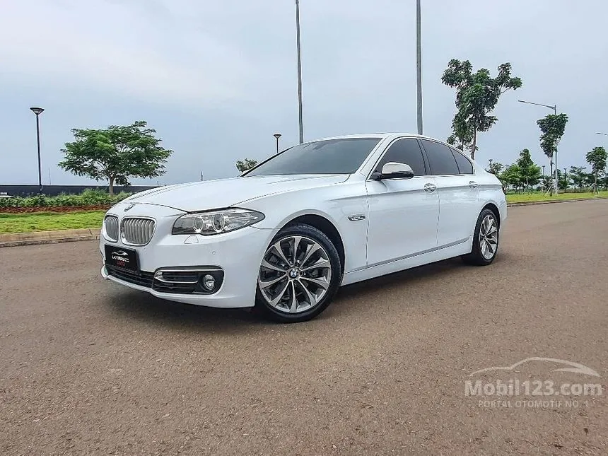 Jual Mobil BMW 520i 2014 Modern 2.0 di Banten Automatic Sedan Putih Rp 358.000.000