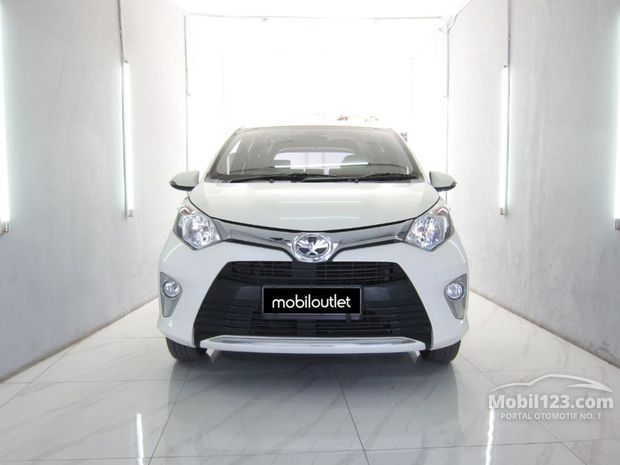 Toyota Mobil  bekas  dijual  di Bandung Jawa  barat  Indonesia 