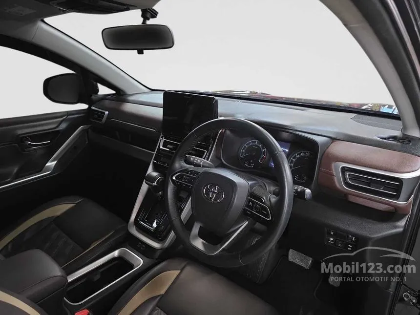2022 Toyota Kijang Innova Zenix V (Non Premium Color) MPV