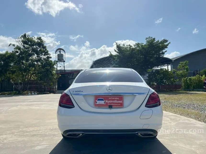 2019 Mercedes-Benz C300 e Avantgarde Sedan
