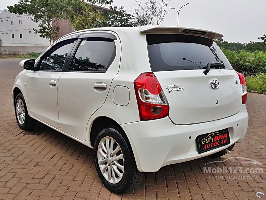 Jual Mobil Toyota Etios  Valco  2014 E 1 2 di DKI Jakarta  