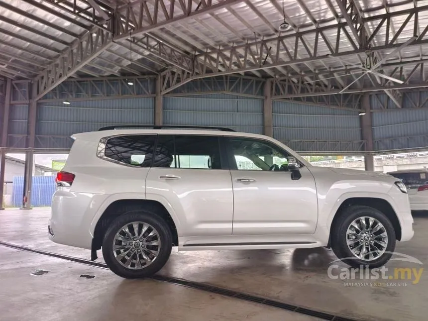 2023 Toyota Land Cruiser ZX SUV