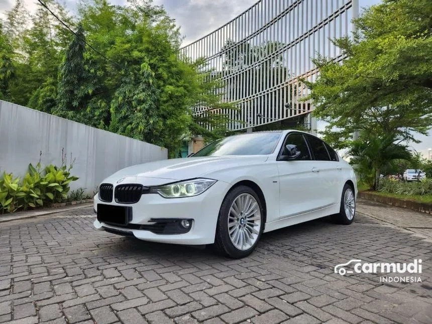 Jual Mobil BMW 328i 2013 Luxury 2.0 di DKI Jakarta Automatic Sedan ...