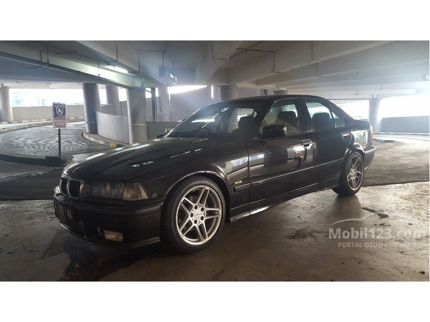 1997 BMW 323i E36 2.5 Automatic Sedan