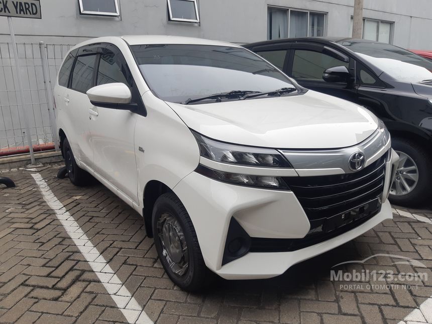 Jual Mobil Toyota Avanza 2020 E 1.3 di Jawa Timur Manual MPV Putih Rp