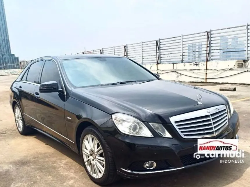 2010 Mercedes-Benz E250 CGI Sedan