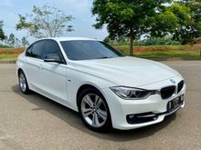 2014 BMW 320i 2.0 Sport Sedan