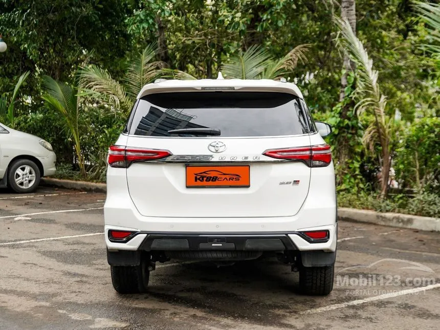 2022 Toyota Fortuner GR Sport 4X2 SUV