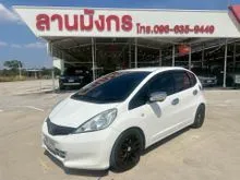 2011 Honda JAZZ 1.5 (ปี 08-14) V Hatchback