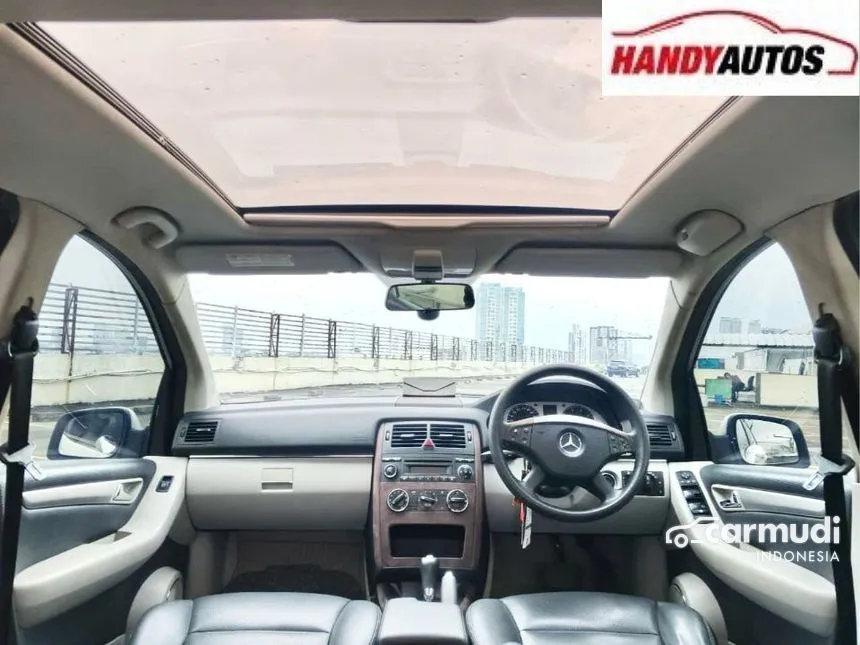 2011 Mercedes-Benz B180 Hatchback