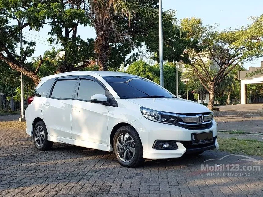 Jual Mobil Honda Mobilio 2019 E 1.5 di Jawa Timur Automatic MPV Putih Rp 173.000.000