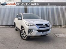 2015 Toyota Fortuner 2.4 (ปี 15-18) V Wagon AT