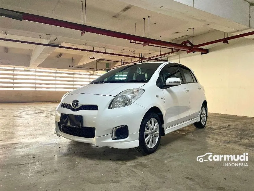 2014 Toyota Yaris E Hatchback