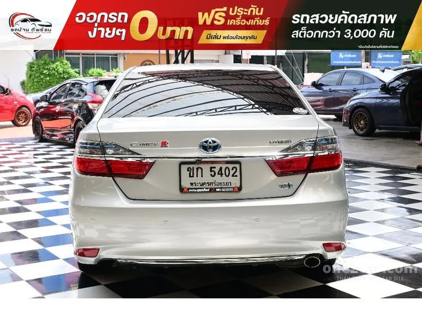 2016 Toyota CAMRY Hybrid Sedan