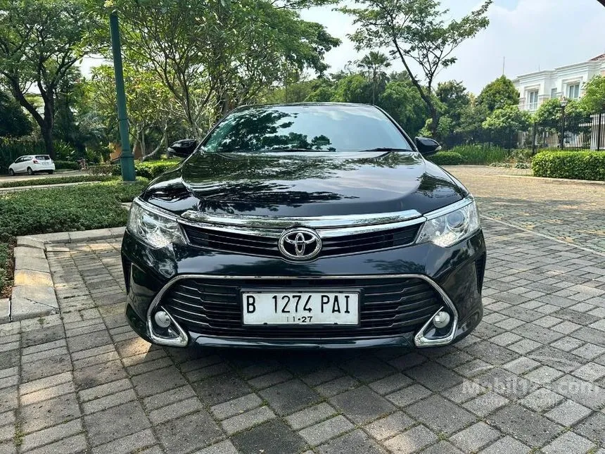 Jual Mobil Toyota Camry 2017 V 2.5 di Banten Automatic Sedan Hitam Rp 209.000.000